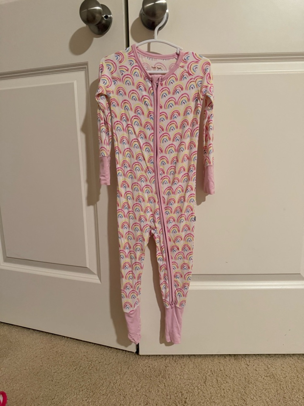 Little Sleepies pastel Rainbow Zippy